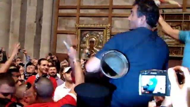 Шоу православных арабов в Храме Гроба Господня смотреть онлайн