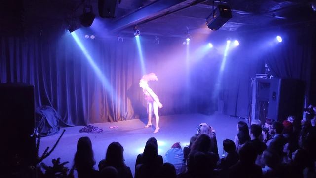 Violet. На дне рождения винтажного клуба Северные сирены. смотреть онлайн