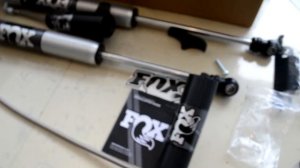 Амортизаторы FOX с резервуаром Jeep Wrangler JL. Рассматриваем покупки из США.