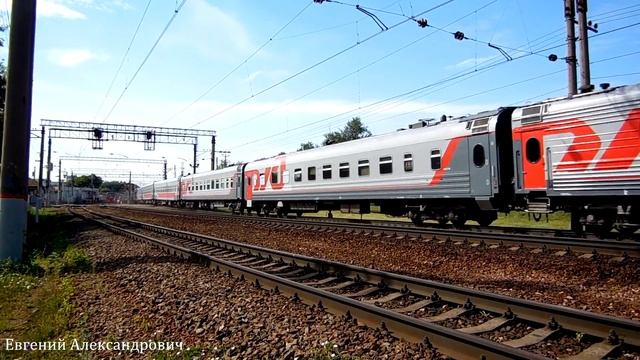 Электровоз ЧС7-008 (ТЧЭ-1) с фирменным скорым поездом №001Ж "Волгоград", Волгоград - Москва. смотреть онлайн