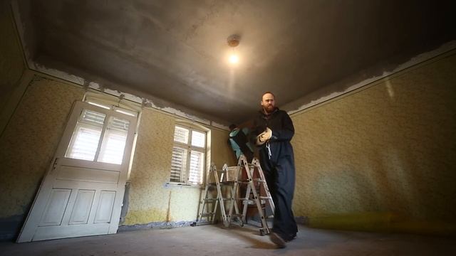 Ne-am Apucat De TENCUIT Peretii La Casa Saseasca