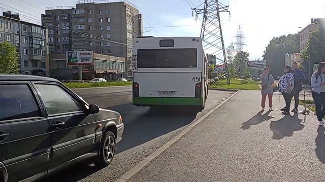 МАЗ 103.465 Б/н 451 отправляется с ост. ул. Судоремонтная смотреть онлайн