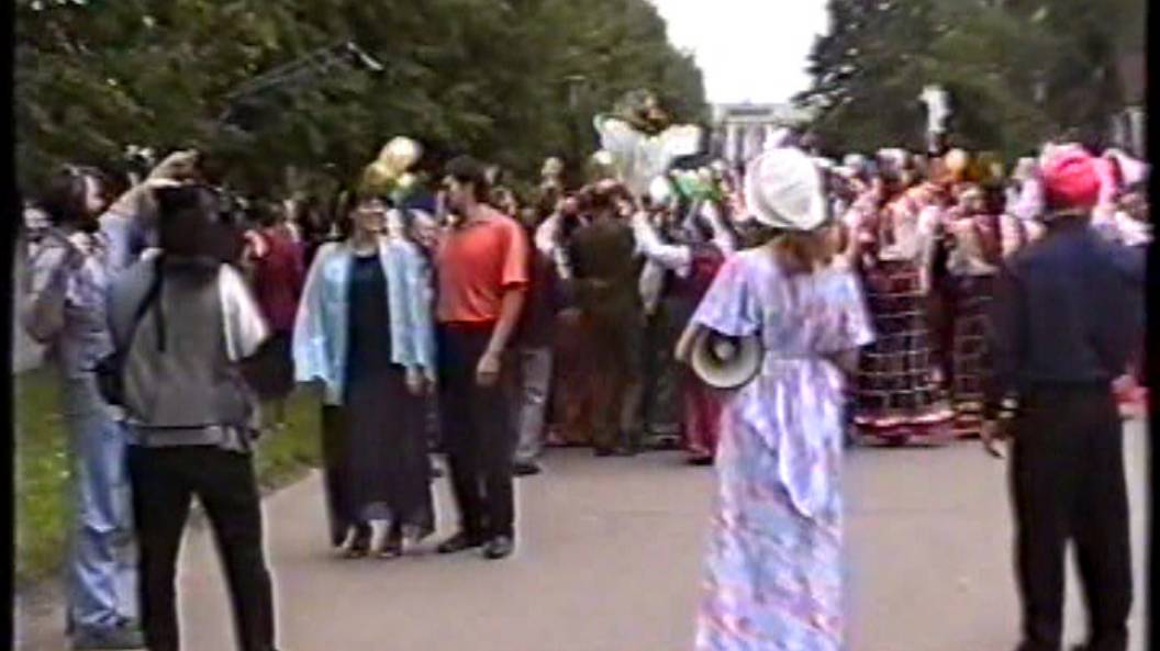 Играй гармонь в Тамбове. Август 2003.