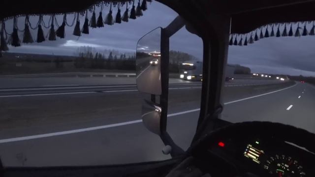 Будни дальнобойщика‼️ застрял на ремонте???#трал #volvo #негабарит смотреть онлайн