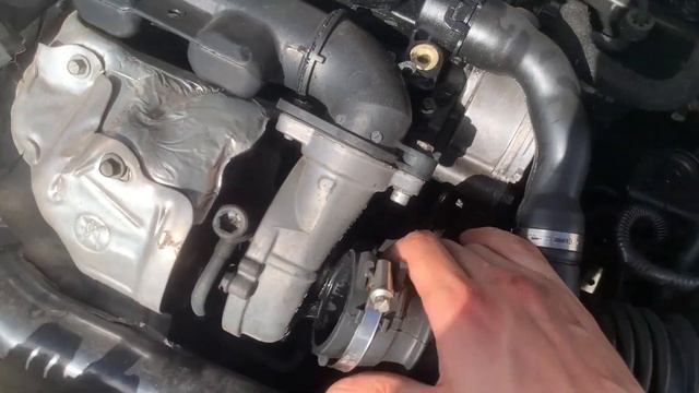 Замена масла Ford Focus C-Max 1.6 TDCI (109 л.с.) смотреть онлайн
