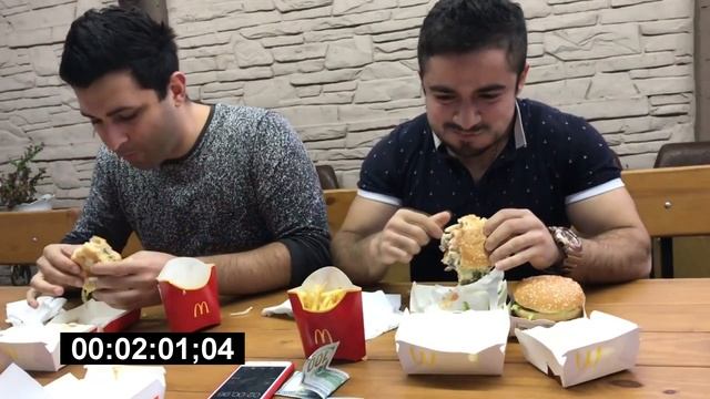 Бургер ЧЕЛЛЕНДЖ. Спор на 100$ ! Burger CHALLENGE. Dispute at 100$ ! смотреть онлайн