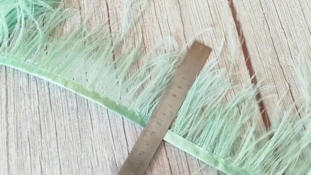 Перья мятные. Перья страуса на ленте. смотреть онлайн