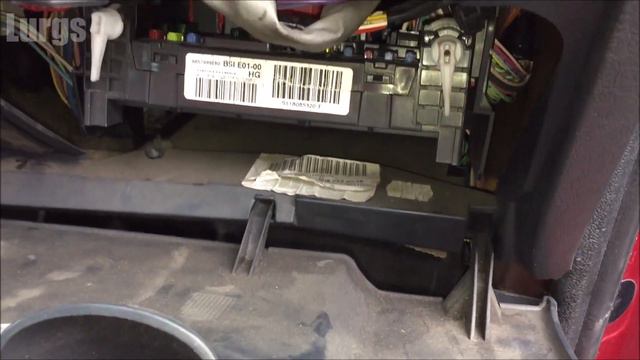 Citroen Berlingo Fuse Box Locations and how to check Fuses on Citroen Berlingo