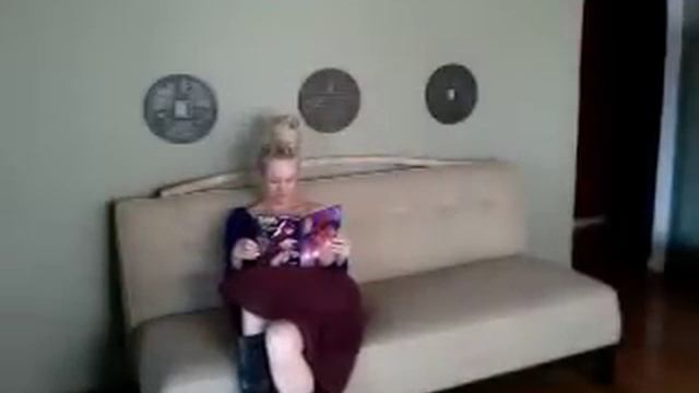 Tonya Kay Reads Tarot , Witch of the Black Rose Comic смотреть онлайн
