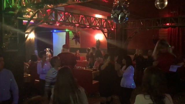 Корпоратив в Ноев Ковчеге смотреть онлайн