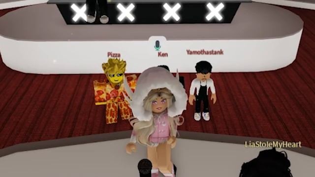 i snuck into a roblox talent show and ruined it... смотреть онлайн