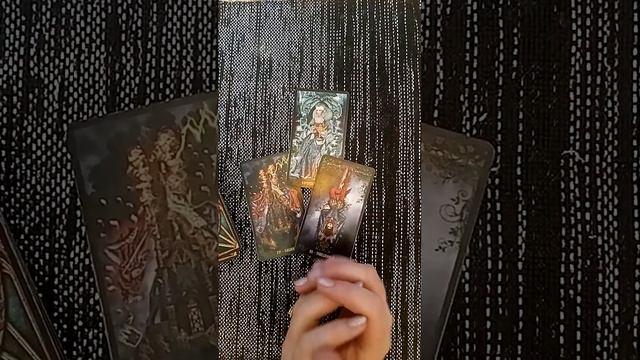 Я старше. Что он думает об этом? смотреть онлайн