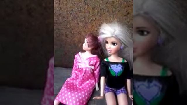 Я королева русалок ! И у меня крутой хвост !!!!!!!!!!!! смотреть онлайн