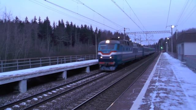 Электровоз ЧС7 с поездом № 075 Москва - Гомель смотреть онлайн