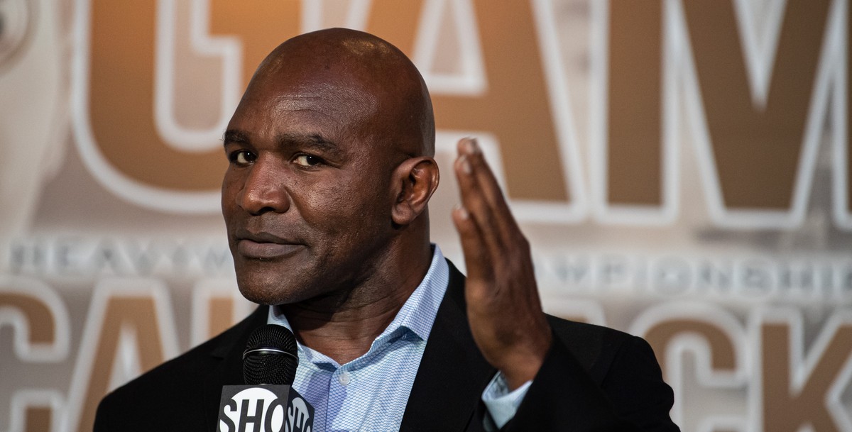 Эвандер Холифилд возвращается на ринг - официально!