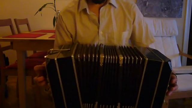 La Cumparsita - Solo Bandoneón - Guido González - Arr. Rodolfo﻿ Mederos смотреть онлайн
