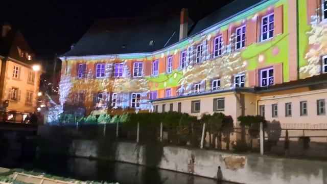 Дед Мороз вышел из реки в Германии смотреть онлайн