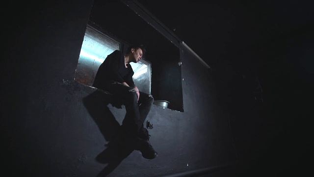 Максим Перов «Вываливающиеся старухи» | Даниил Хармс смотреть онлайн