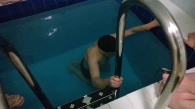 Как задержать дыхание под водой на две минуты смотреть онлайн