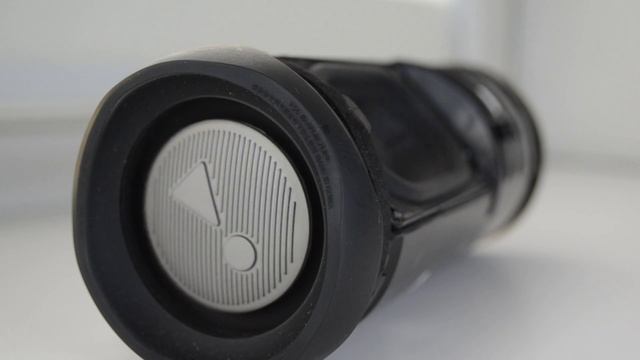 Колонка JBL FLIP 5 LFM 60% Bass Test РЕАКЦИЯ НА ПЕСНИ SOMEONE LIKE YOU смотреть онлайн