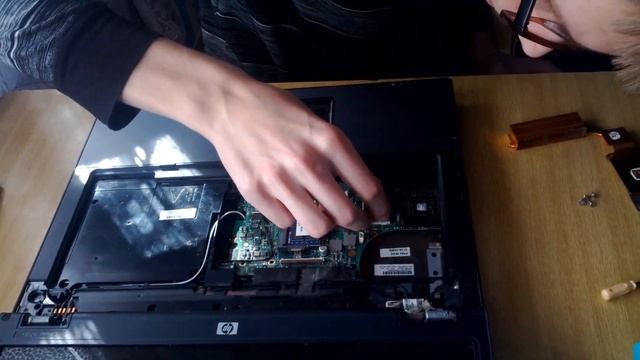 HP Compaq 6715s upgrade CPU and Youtube test смотреть онлайн