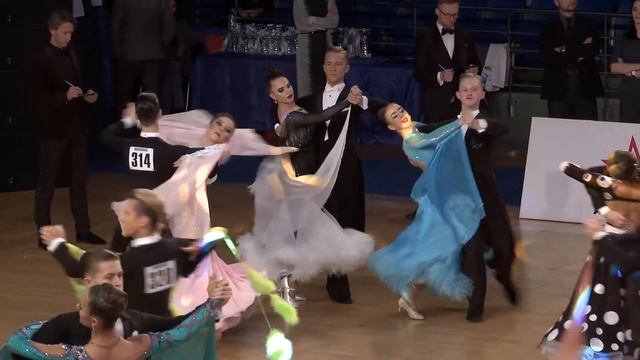Galkin Vaicheslav - Tsareva Ekaterina , Tango, Зимняя Звезда 2019 смотреть онлайн