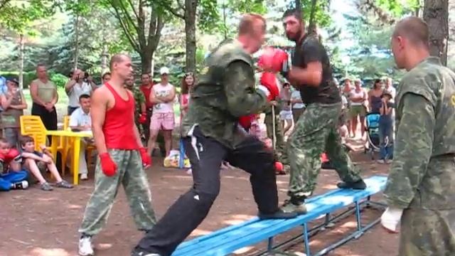 Кулачный бой на бревне 3272 смотреть онлайн