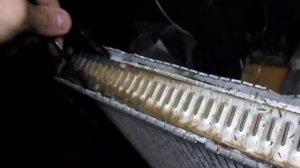 Ремонт радиатора Volvo/течь с под уплотнителя бачка/пайка, ремонт бачка