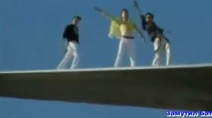 O zone, профессор Лебединский и Русский Размер Я танцую пьяный на столе