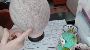 КРАСИВАЯ ШАПОЧКА НА ЛЮБОЙ ОДНОФАНТУРНОЙ МАШИНЕ.