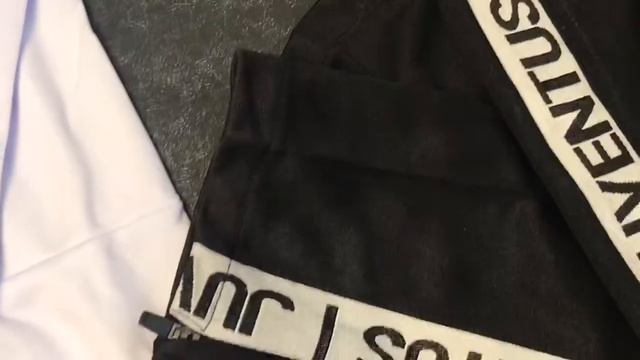 Спортивный (тренировочный) костюм ФК Ювентус смотреть онлайн