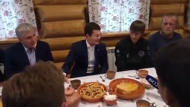 Готовы к встрече с медведями. Дмитрий Артюхов встретится со смельчаками смотреть онлайн