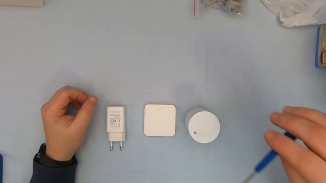 Умная термоголовка на радиатор отопления Tuya, комплект термостат для батареи с шлюзом Zigbee - WiF смотреть онлайн