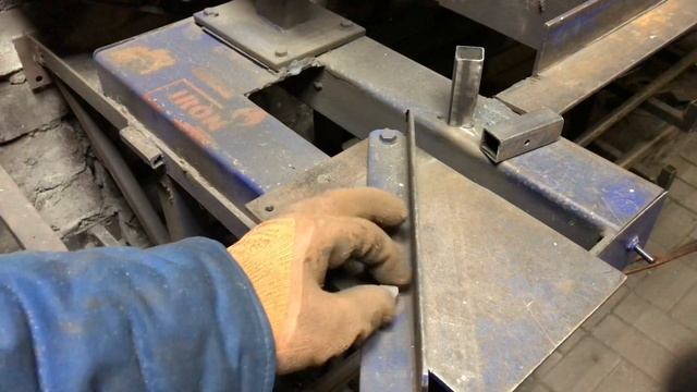 Не Каждый Знает! Отрезной Станок для Резки Профильных Труб под Любой Угол!! смотреть онлайн