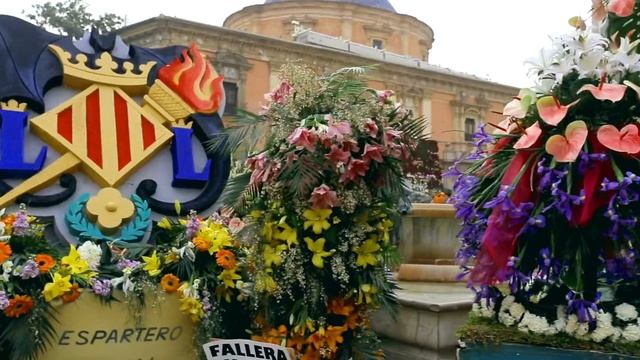 Fallas 08. Plaza de la Virgen. (Фестиваль Фальяс, Валенсия. 08. Площадь Вирхен, файеры) смотреть онлайн