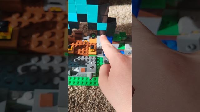 Minecraft Set: 21244 The Sword Outpost Review