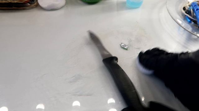 Как убрать СУПЕРКЛЕЙ с поверхности? Пробую разные варианты смотреть онлайн