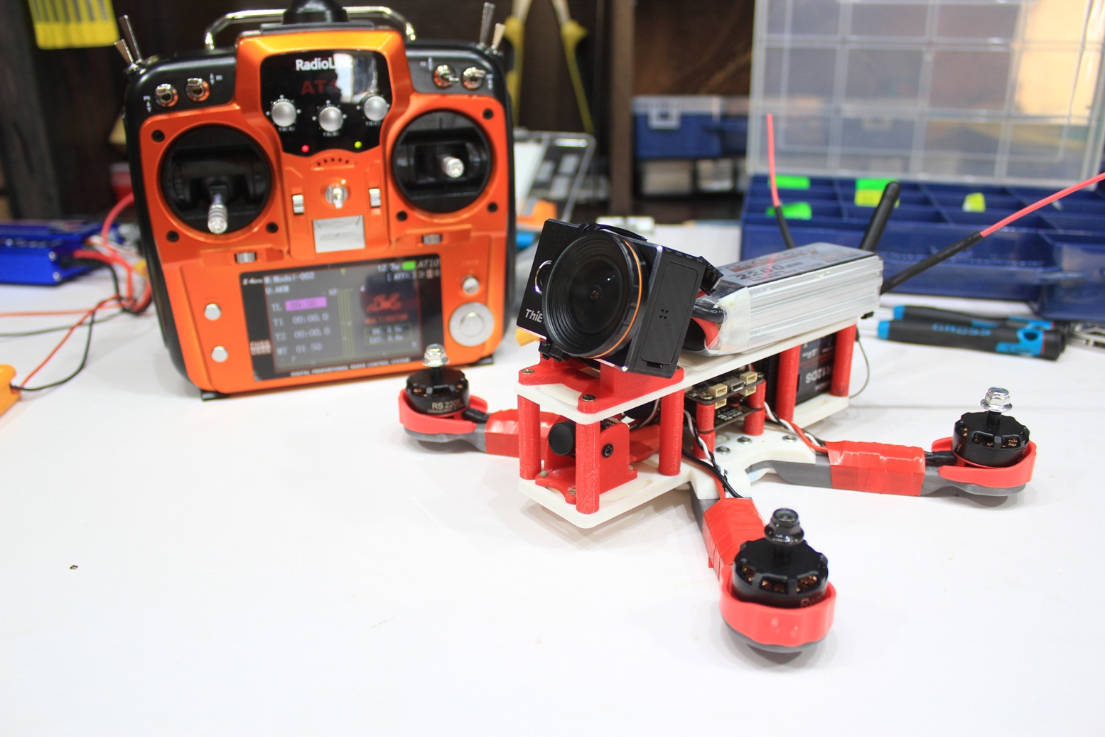 Гоночный FPV квадрокоптер на 3D принтере смотреть онлайн