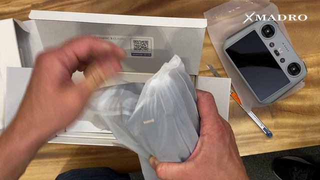 Распаковка DJI Mavic 3 Classic RC