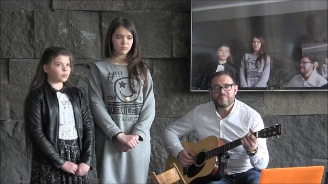 Воробьи поют