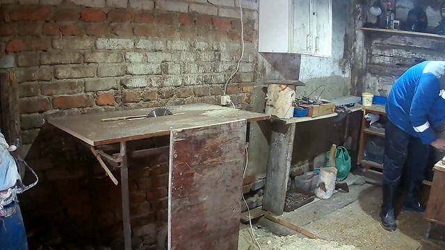 как сделать кормушку для птиц своими руками!