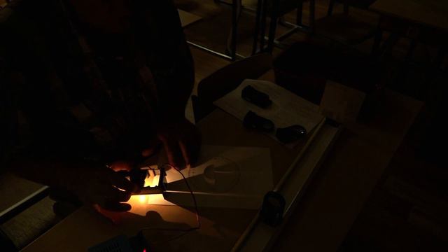 Набор №4. Зависимость угла преломления от угла падения смотреть онлайн