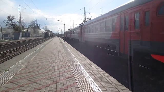Электропоезд ЭР9ПК-276 станция Таганрог-1 смотреть онлайн