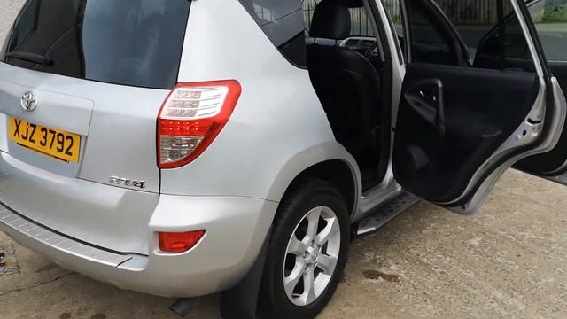2011 Toyota Rav 4 2.2 D-CAT XT-R 5dr Auto смотреть онлайн