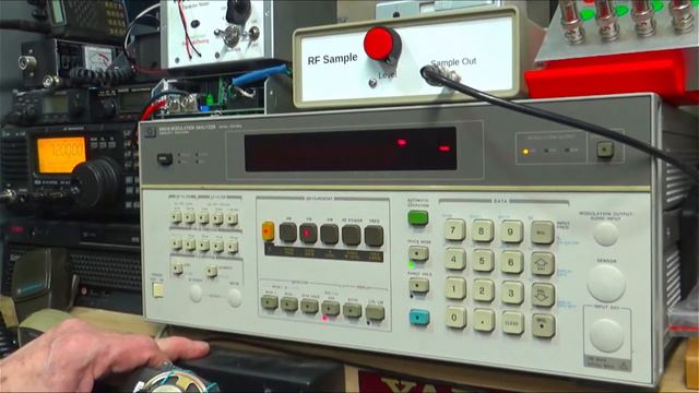Checking out a DONATED! HP8901B Modulation Analyzer. Testing the UR6QW EQ смотреть онлайн