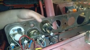 Трактор т 25 Замена указателя давления масла в двигателе (2021)