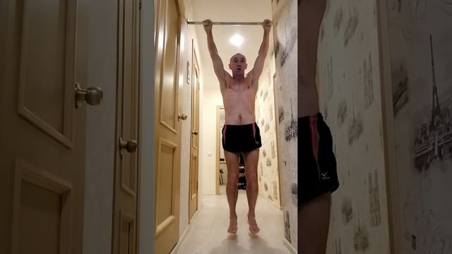 В 58 лет, 51 раз подтянулся. смотреть онлайн