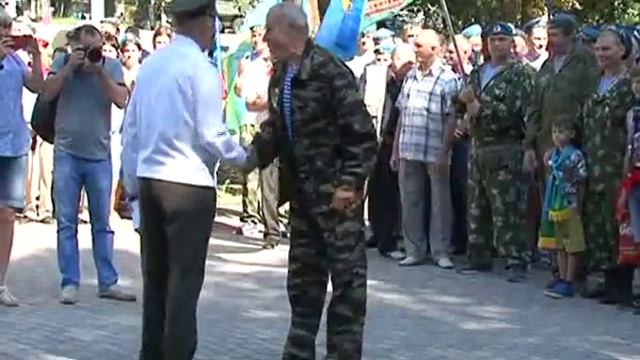 В Курске отметили День Воздушно-десантных войск с торжественными мероприятиями