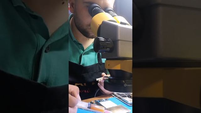 Замена разъём зарядки и стекла защита Samsung A510f смотреть онлайн