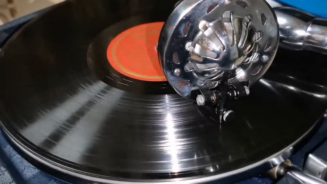 Песня Улетают журавли. Поет А. А. Коваленко. смотреть онлайн